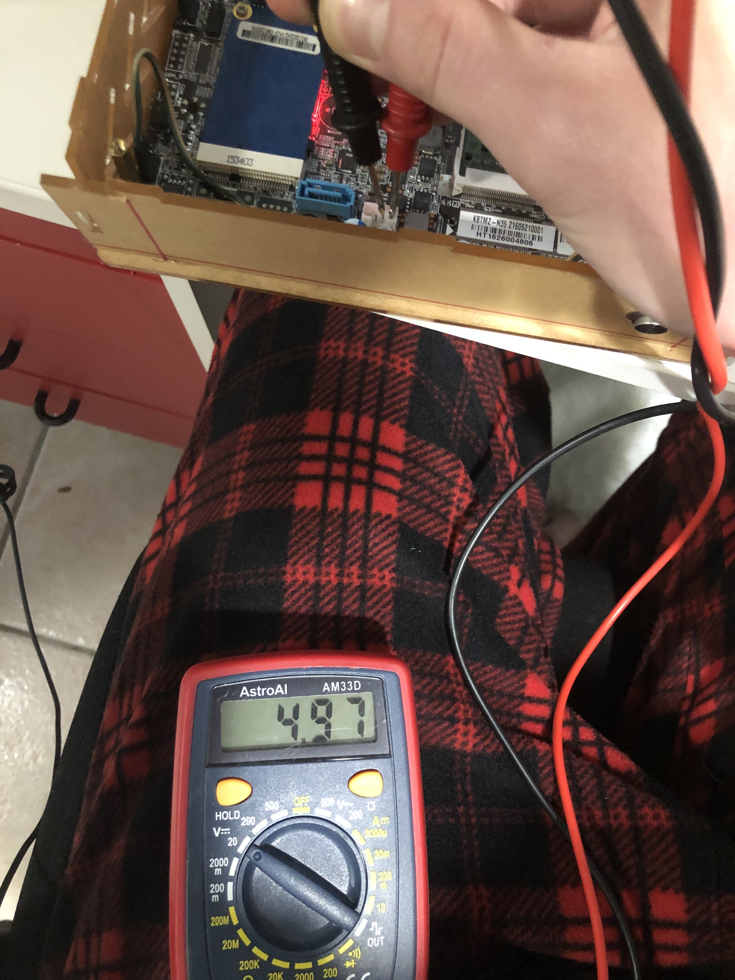 Reading voltage of some pins
